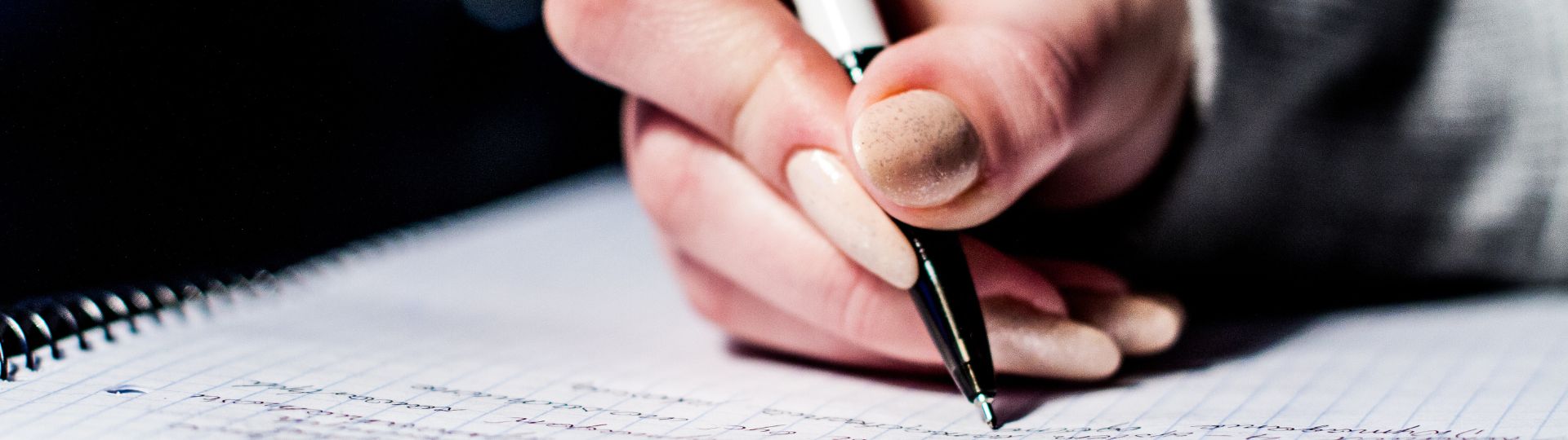 Come l'Intelligenza Artificiale Può Aiutare un Copywriter